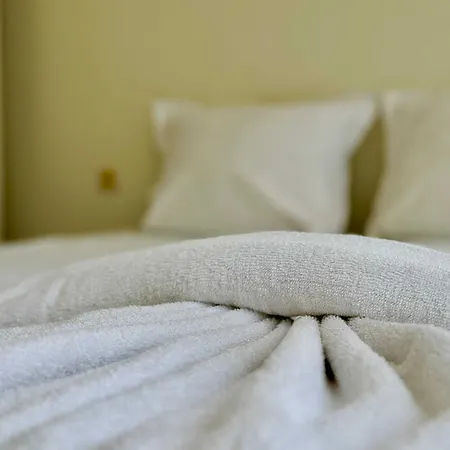 Cozy In Flores Park By Menada Apartment